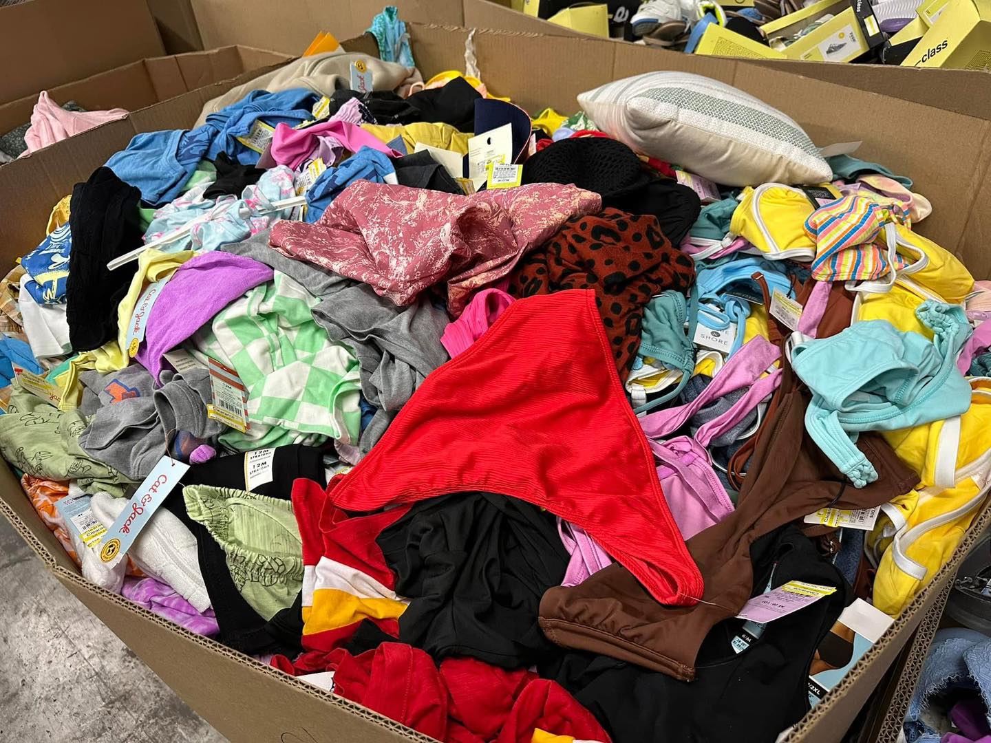 Target Clothing Pallet - Image 6